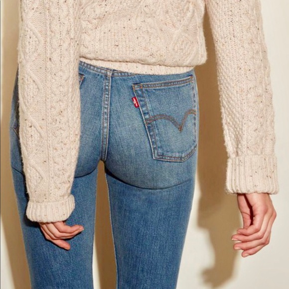 Levi’s 711 medium wash Skinny jeans sz 26 x 30 NWT - Picture 1 of 5